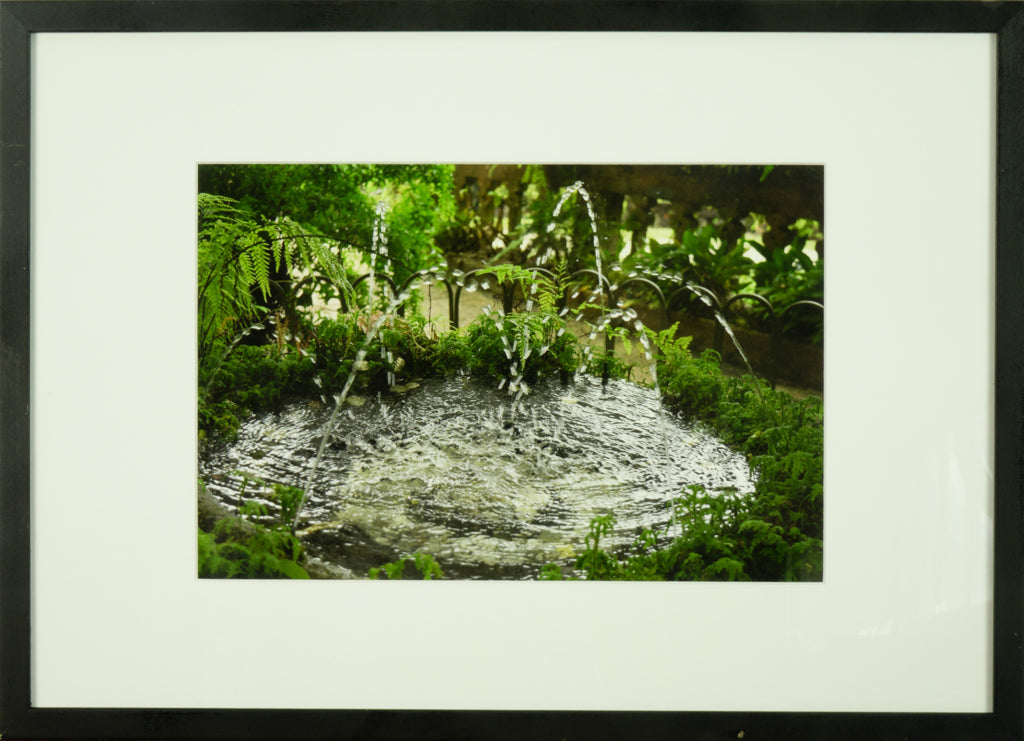 PARONELLA PARK FOUNTAIN DROPLETS